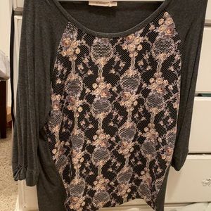 Women’s knit top